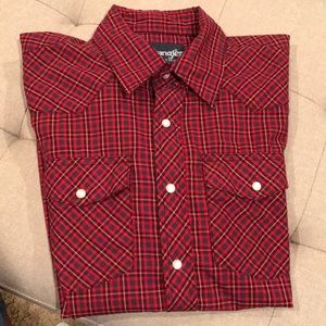 Long sleeve, plaid shirt